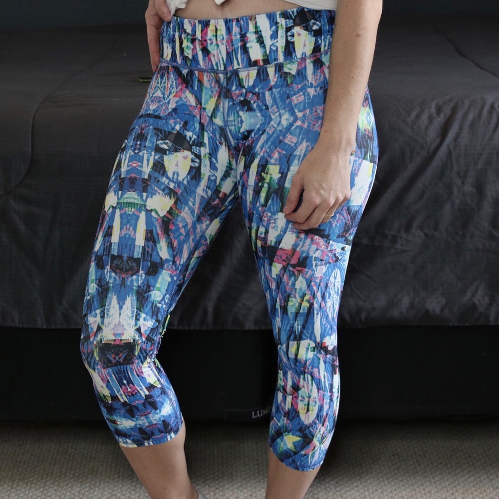 Fabletics Cropped Leggings